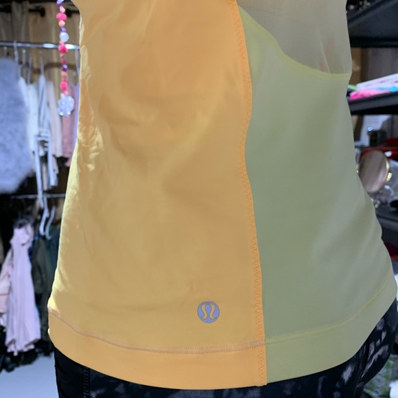 ❌SOLD❌Lululemon 🍋 top 🍋 - Picture 6 of 8